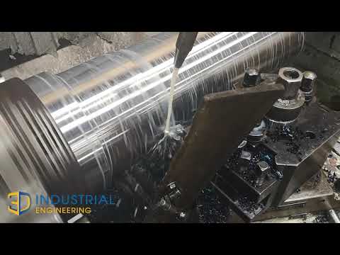Heavy manual lathe roughing