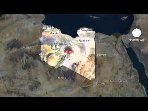 Pro-Gaddafi forces close in on Benghazi