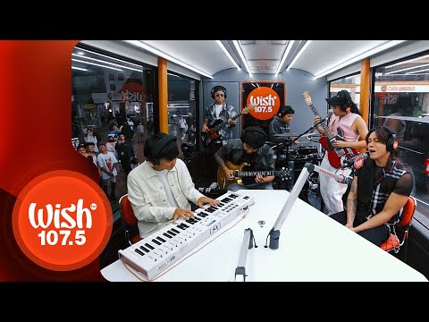 Lily performs "Kinakabahan" LIVE on Wish 107.5 Bus