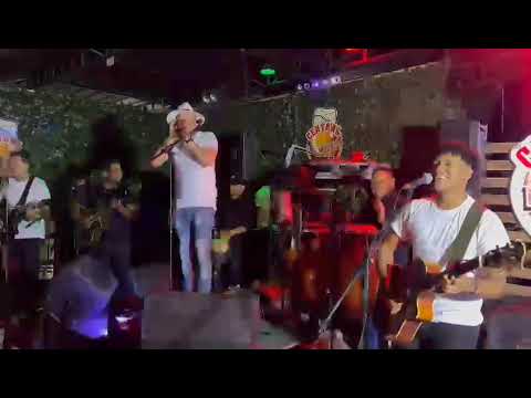 Jhonny Evidence - Live Music - Aventura Tribute