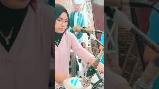 Download lagu keplakan mantab kendang cewe hijab#shorts mp3 Download lagu keplakan mantab kendang cewe hijab#shorts mp3
