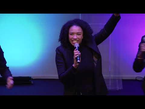 God is hier -  Levende Steen Ministries Worship