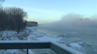preview picture of video 'Matin froid sur la rivière Chaudière à Breakeyville'