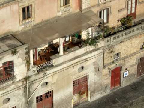 Ludovico Einaudi plays Tu Sei [LIVE in Dublin] (New Age Piano) Photos by Pianopod