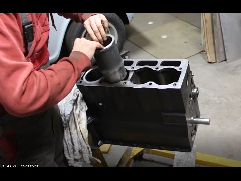 1964 TR4 Engine rebuild - part 3 - crank and liners