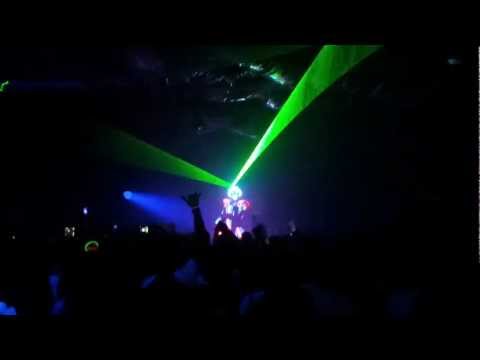 Neonsplashparty München 3.3.12 - led Roboter