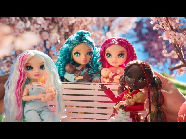 Игровой набор с куклами Rainbow High серии Junior High Babysitters" &mdash; Амая"