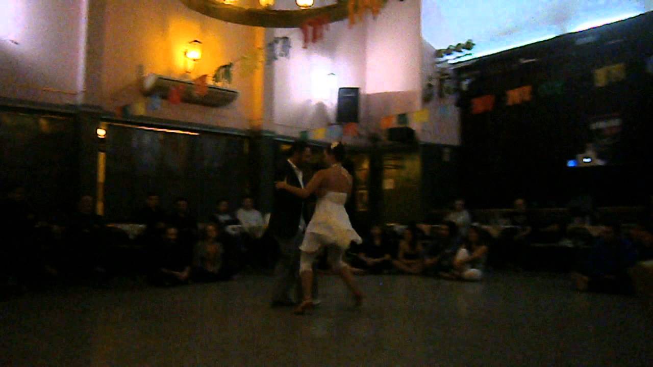 Marisol Morales y Alejandro Larenas en El Motivo Tango 1/7/13