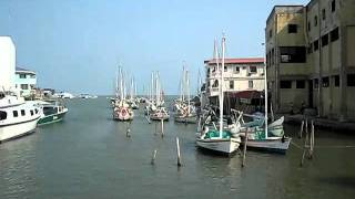 preview picture of video 'BELIZE CITY, VIEW MARITIME MUSEUM SECTOR'