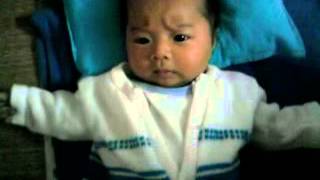 Con gái 1 tháng tuổi B