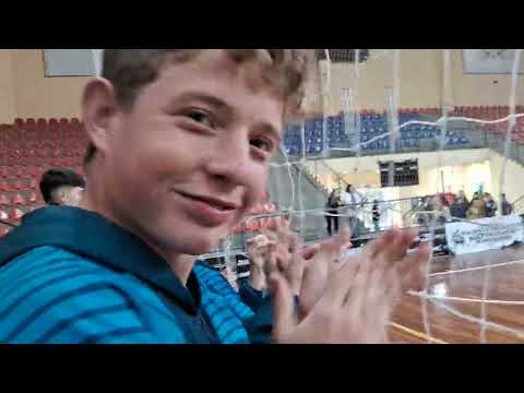 Olha a loucura este ginásio campeonato taça Paraná estou na cidade de São José dos Pinhais 