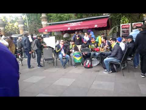 Russian busker featuring Brazil fans. World Cup 2018