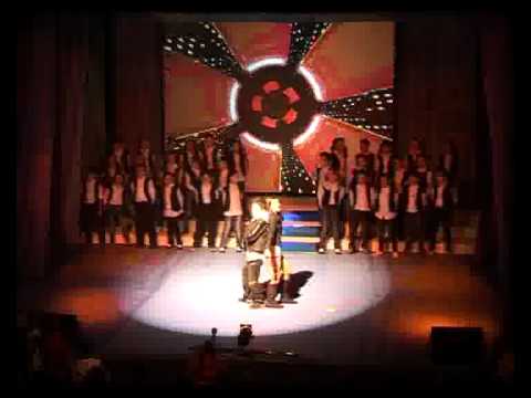 Femijet e Gezuar 2011 - Roni Morina &Alba Petershoni - Best Boy Best Girl.flv