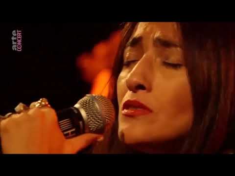 The moon is full - Hindi Zahra (Live)