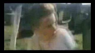 Bài hát Holding Back The Years - Nghệ sĩ trình bày Simply Red