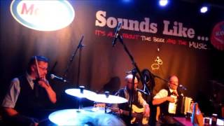 Eläkeläiset  - Humpatkaa!