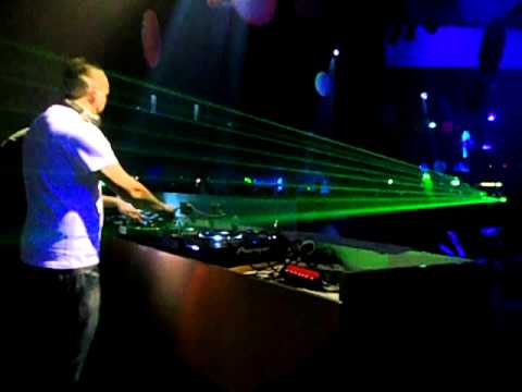 Xplode 2011 (Marc Simz vs Aerofoil remix)