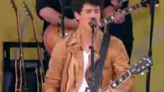 Poison Ivy- Jonas Brothers (MUSIC VIDEO)