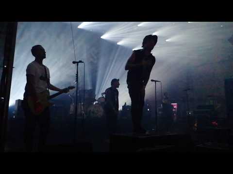 Donots - So Long - Live @Stereopark Festival 02.11.19 Lübeck