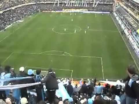 "cantemos todos avellaneda esta de fiesta.." Barra: La Guardia Imperial &bull; Club: Racing Club