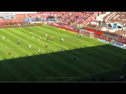 Mancuello cabeceó abajo del arco pero no pudo meterla