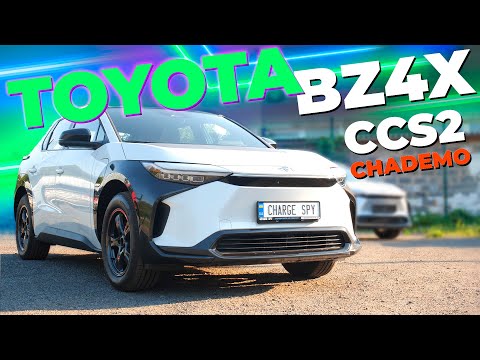 Toyota BZ4X на зарядці CCS2 та CHADEMO