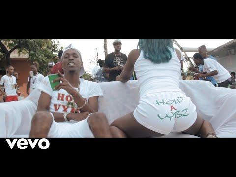 Ssense Dwyer - Hold A Vybz (Official Video)