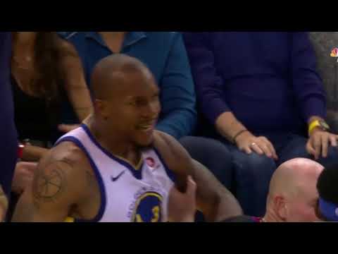 David West letting Mo Speights know to watch out