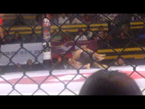 Antonio Thunder Suarez vs Carlos Messi Caňada