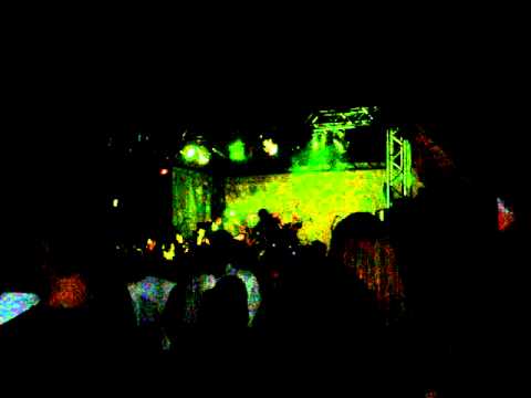 bar do morro...cachorro grande...