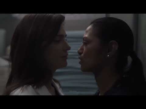 New Amsterdam 4x03 Lauren and Leyla kiss ＂That’s the woman I fell in love with＂ #000
