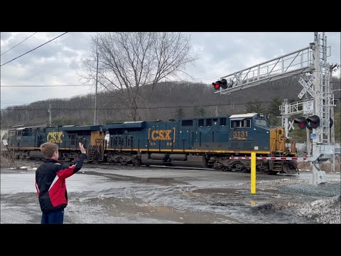 TRAIN TRACKERS #26 - LEVEL CROSSING SIGNALS