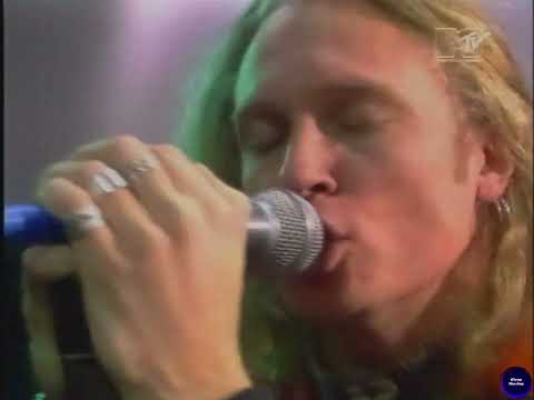 Sleeze Beez - Stranger Than Paradise