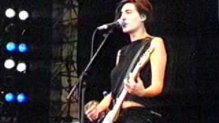 Elastica - Hold me now (Live)