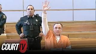 Surgeon Representing Himself Raises Hand During His Own Murder Trial