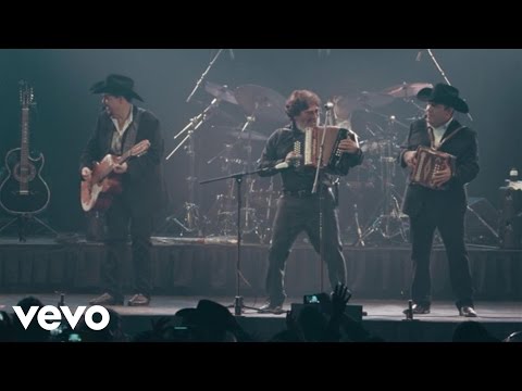 Pesado - Cumbia Sampuesana (En Vivo) ft. Celso Piña
