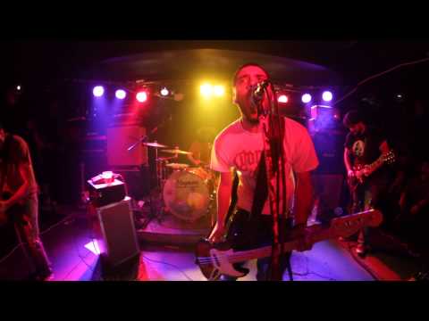 1000mods - El Rollito, Live @ An Club  (Official Live Video)