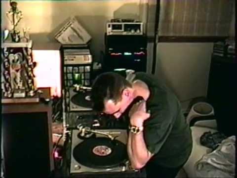 CHICAGO DJ PHIL K SWIFT TRICKIN SCRATCHIN BREAK DANCIN PERFORMS BATTLE TECHNIC 1200 TURNTABLES DMC
