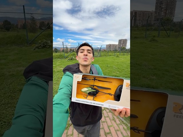 Vídeo relacionado con DEERC Helicóptero RC, avión RC para niños y Adultos, helicóptero de Control Remoto de 2,4 GHz, Tiempo de Vuelo de 30 Minutos, Luces LED y retención de altitud, Juguete para niños de 8 a 12 años