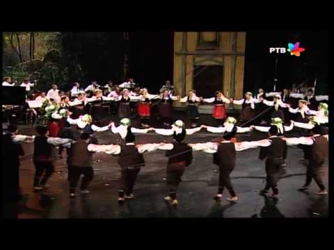 Ansambl VILA / Folk dance group VILA - Vladicin Han (2014)