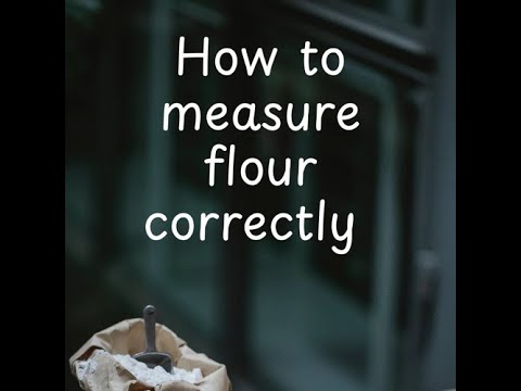 How to Measure Flour for Baking (Tips & Tricks)