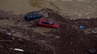 Heftige Gewitter lösen entlang der Great Ocean Road in Australien Sturzfluten aus