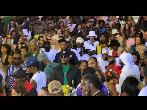 New Boom Sundays Last Night Experience was a great Look for the Music,@stonelovemixtapes 