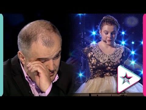 Anything Is Possible! Contestant With No Arms Plays The Piano With Her Feet!
