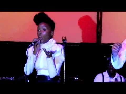 Janelle Monae feat. Of Montreal - Make The Bus (Live)
