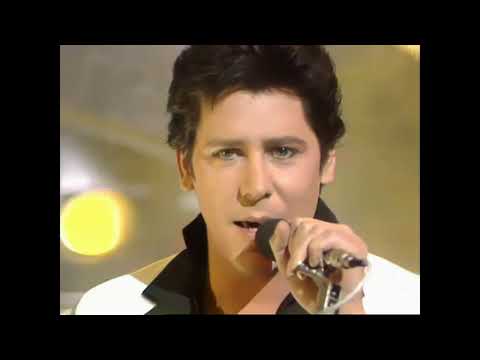 SHAKIN' STEVENS - OH JULIE - TOP OF THE POPS - 14/1/82 [RESTORED]