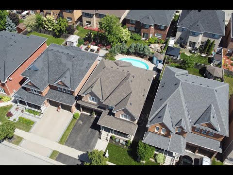 Walkthrough Video Of 527 Hartley Blvd, Milton