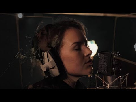 Freya Roy - Midnight Train (Cavern Live Sessions)