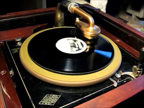 POLLY-OLLY-OOO by the Green Bros Novelty Band 1923