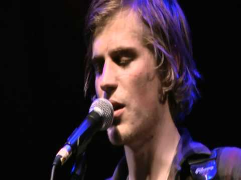 Johnny Flynn: "The Water" solo